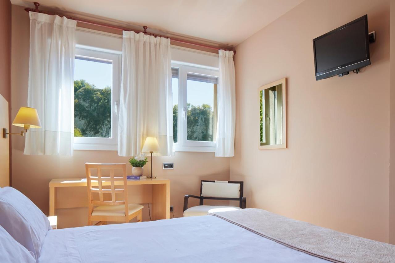 Iraipe Santuario De Arantzazu Hotel Oñate المظهر الخارجي الصورة