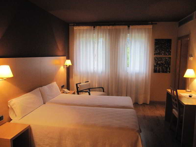 Iraipe Santuario De Arantzazu Hotel Oñate المظهر الخارجي الصورة