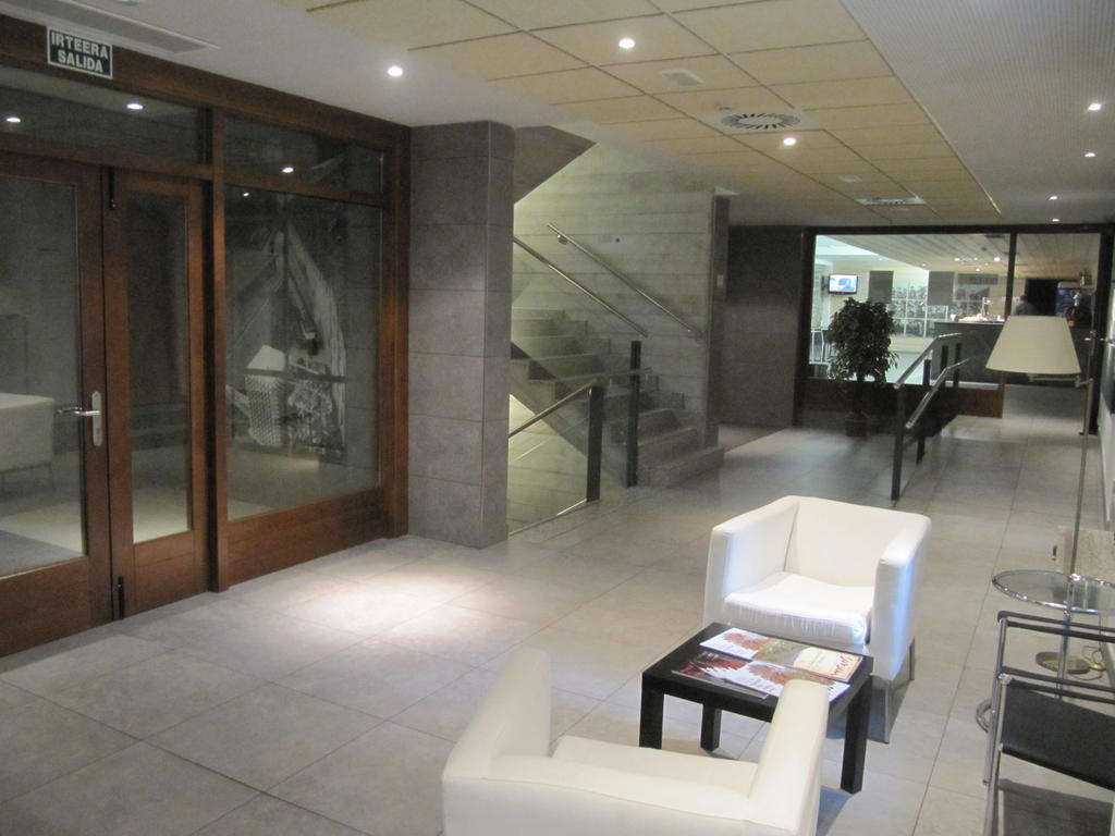 Iraipe Santuario De Arantzazu Hotel Oñate المظهر الخارجي الصورة